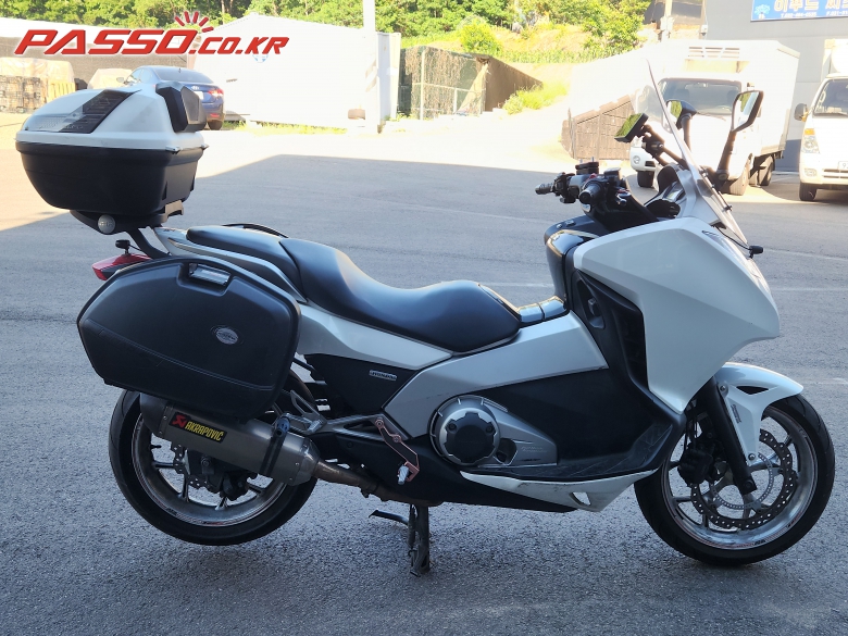 Honda 인테그라 700