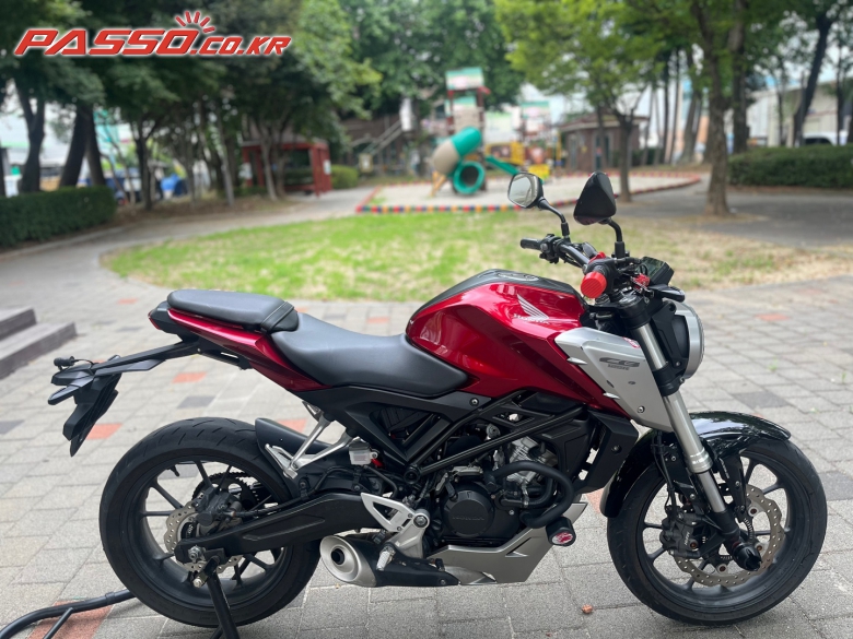 Honda CB 125 R