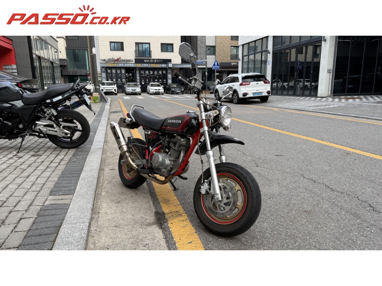 Honda 에이프 100