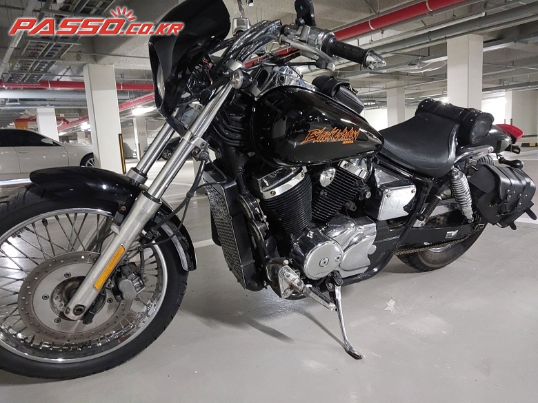 Honda 쉐도우 750 블랙위도우