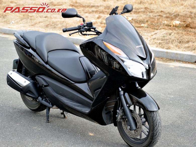 Honda 포르자 300