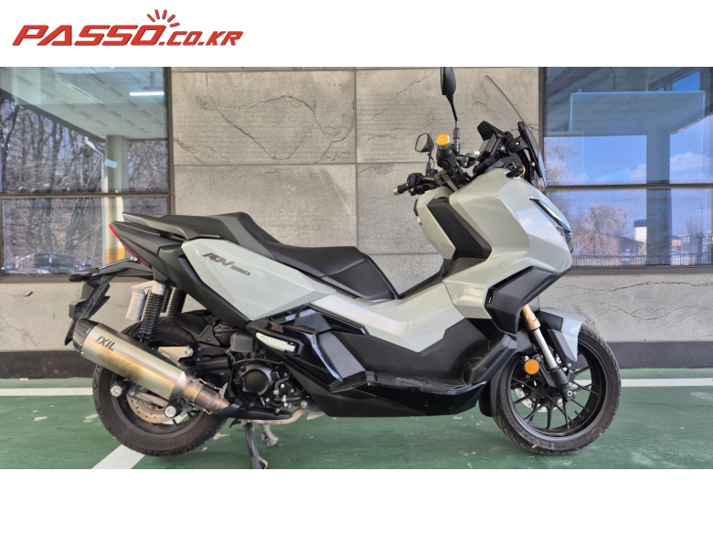 Honda ADV 350