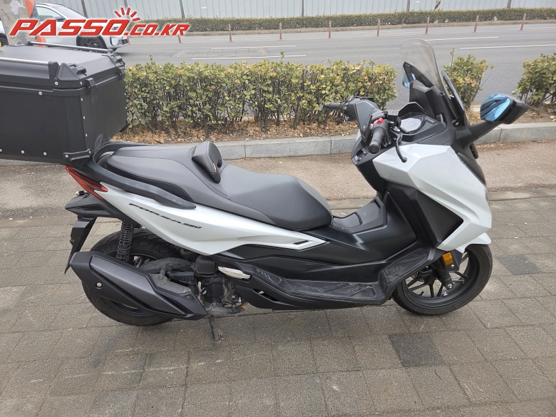 Honda 포르자 350