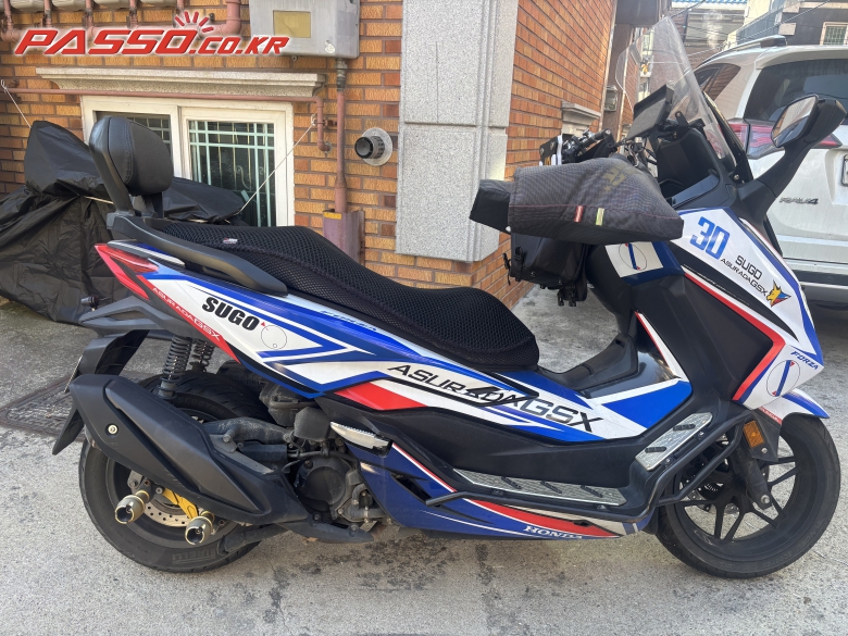 Honda 포르자 350
