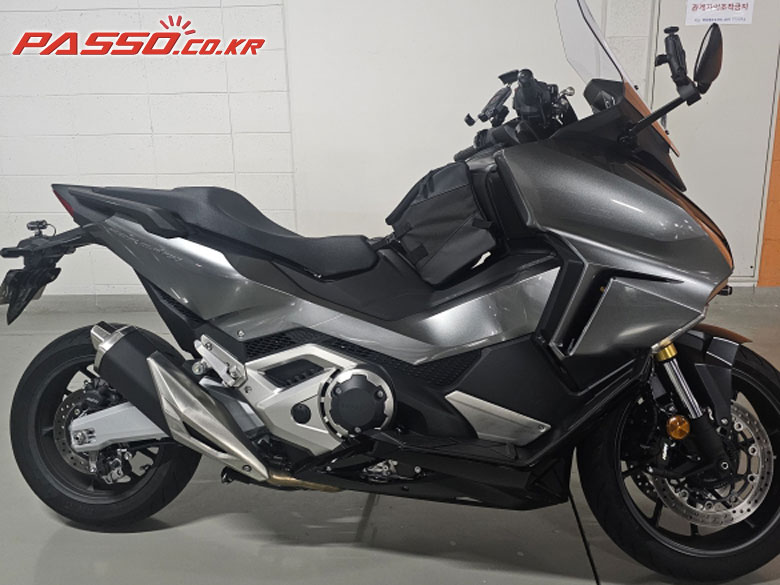 Honda 포르자 750