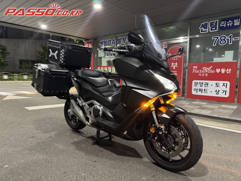 Honda 포르자 750