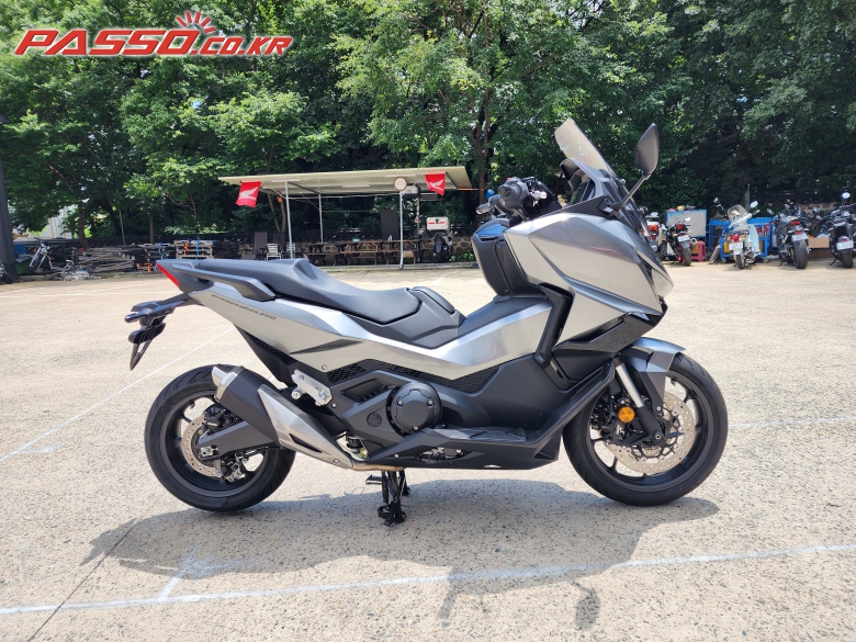 Honda 포르자 750