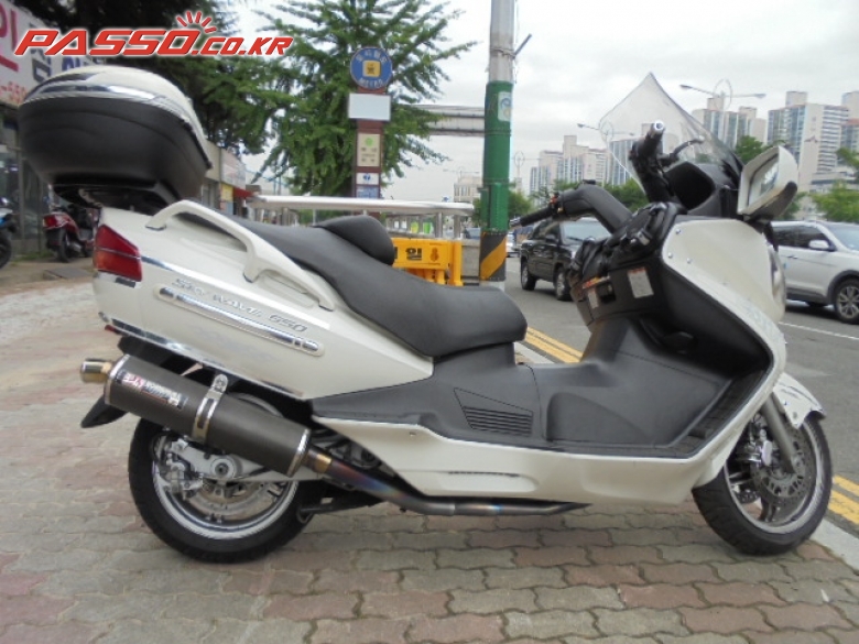 Suzuki 스카이웨이브 650