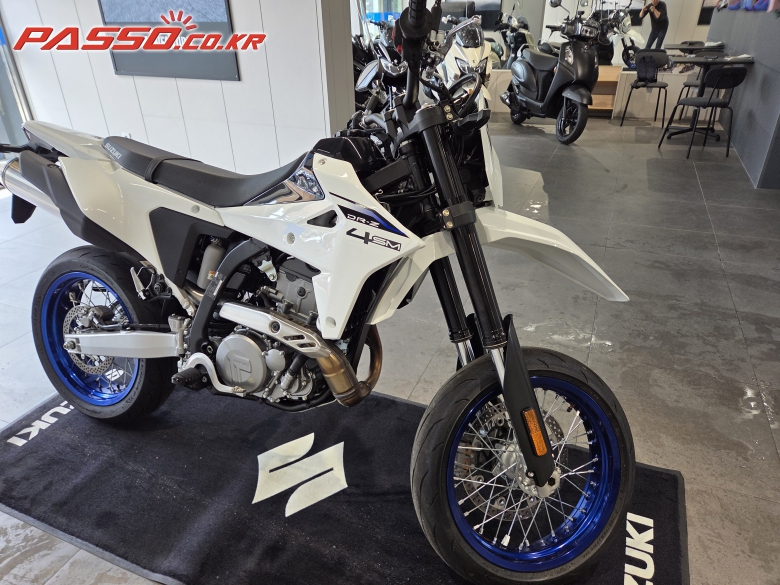 Suzuki DR Z 400 SM