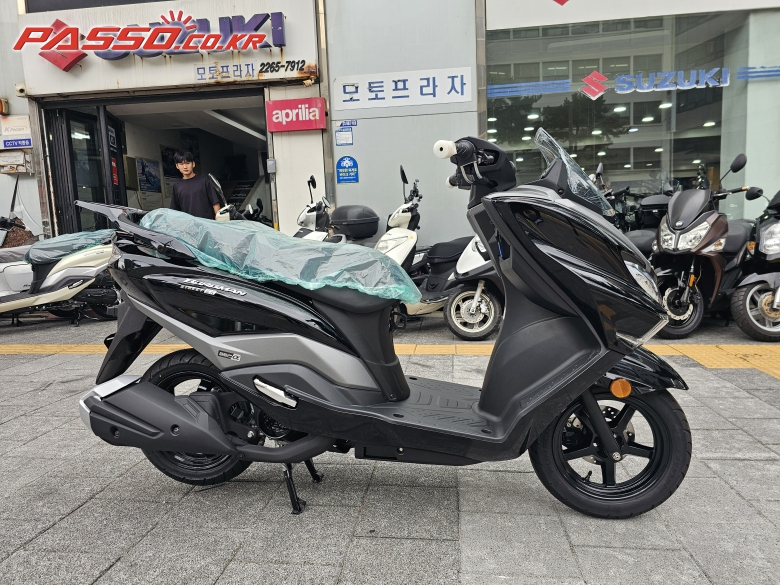 Suzuki 버그만 스트리트 125 EX