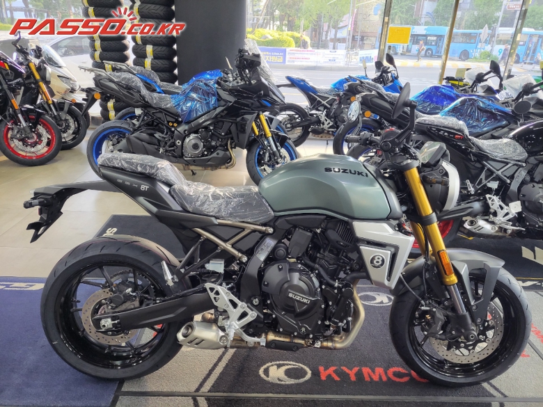 Suzuki GSX 8 T