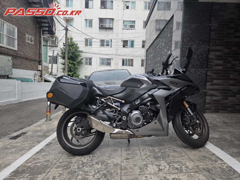 Suzuki GSX S 1000 GT
