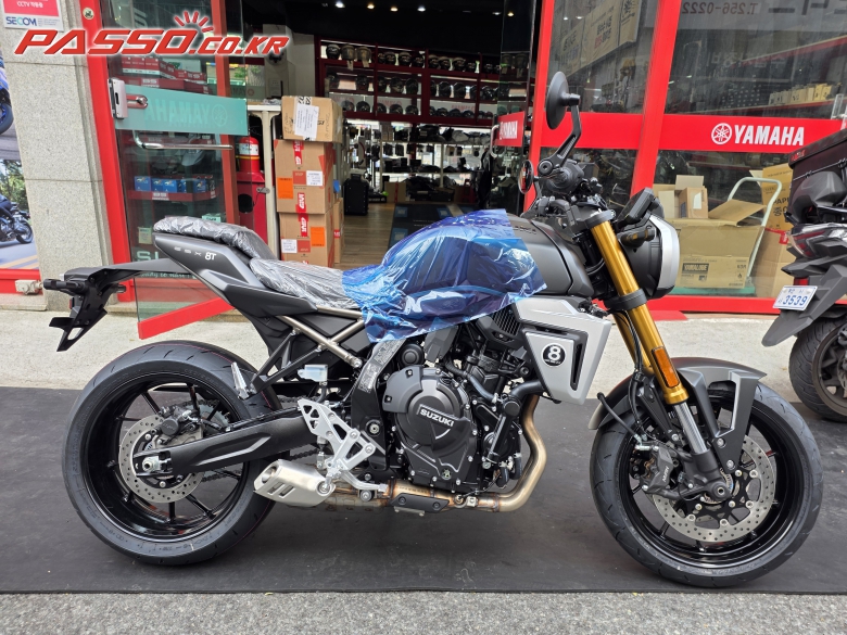 Suzuki GSX 8 T