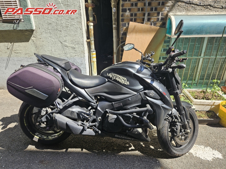 Suzuki GSX S 1000