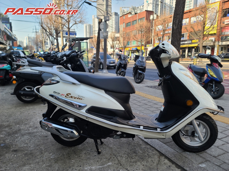 Suzuki 익사이트 125
