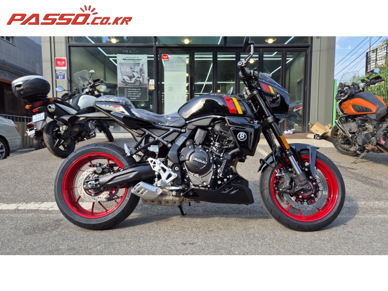 Suzuki GSX 8 TT