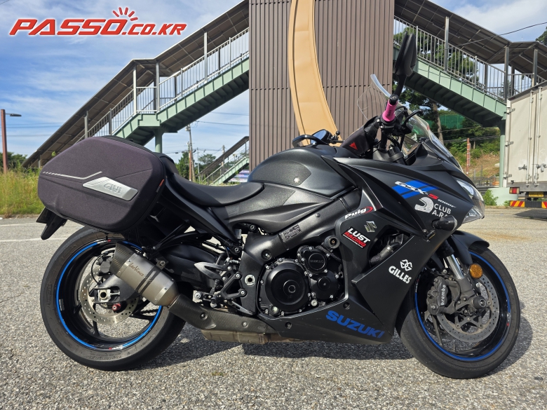 Suzuki GSX S 1000 F