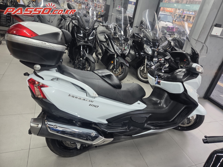 Suzuki 버그만 650 익스큐티브