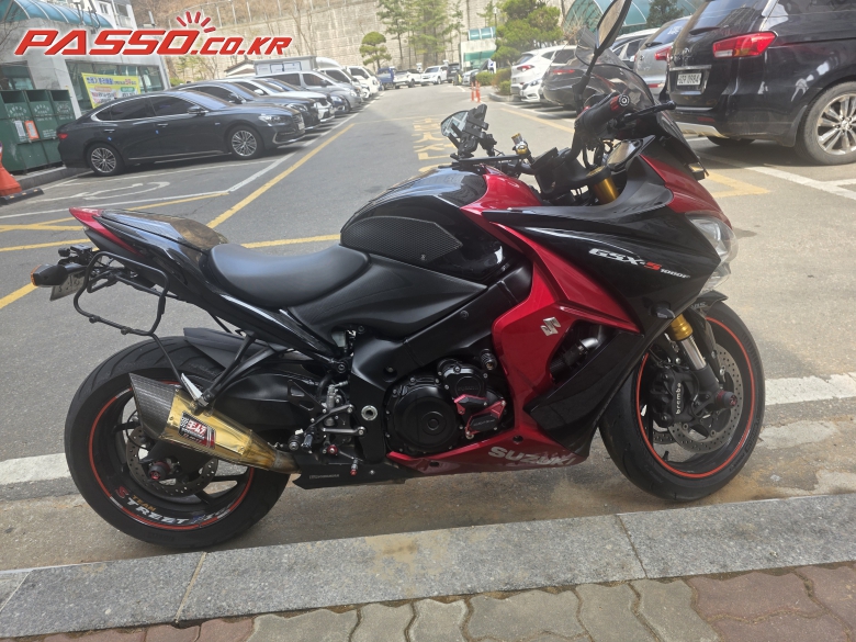 Suzuki GSX S 1000 F