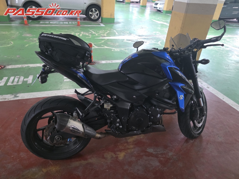 Suzuki GSX S 750