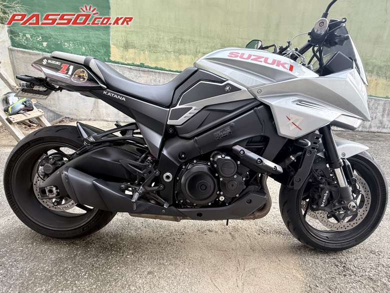Suzuki 카타나 1000