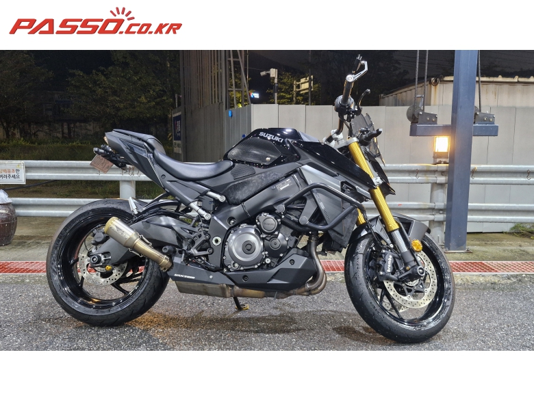 Suzuki GSX S 1000