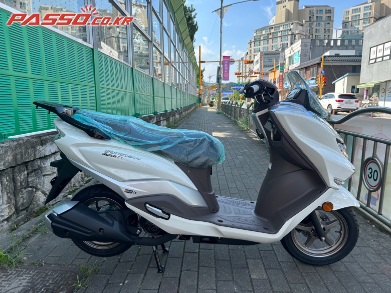 Suzuki 버그만 스트리트 125 EX
