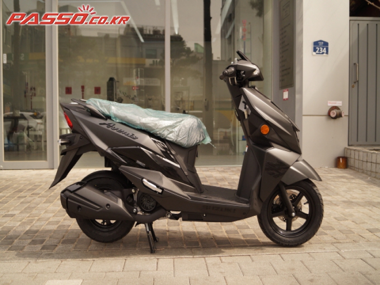 Suzuki 아베니스 125