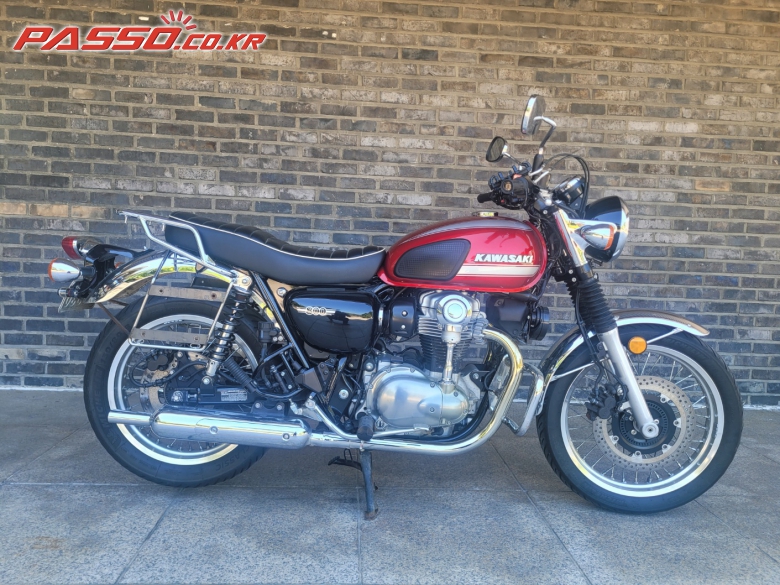 Kawasaki W 800