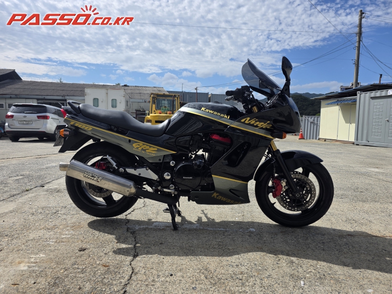 Kawasaki GPZ 1100