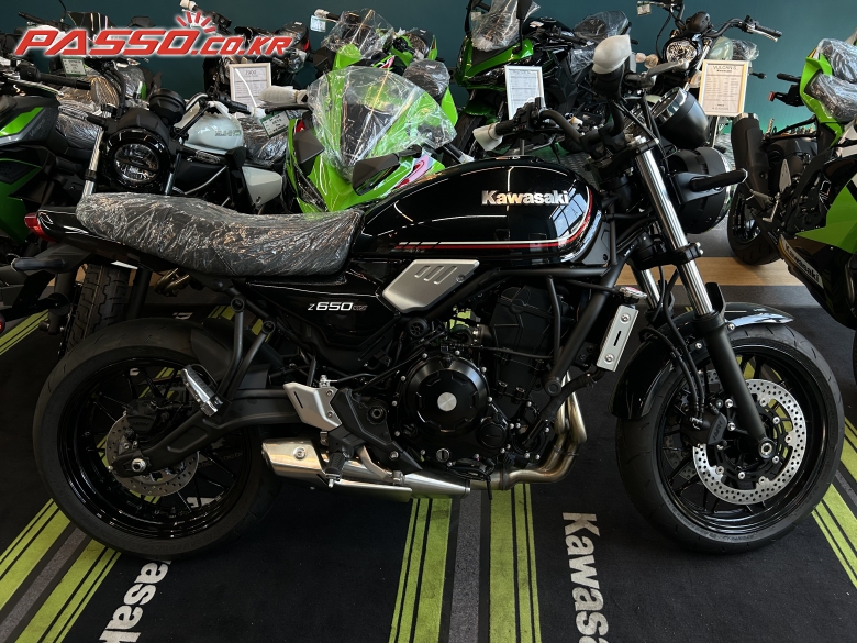 Kawasaki Z 650 RS ABS
