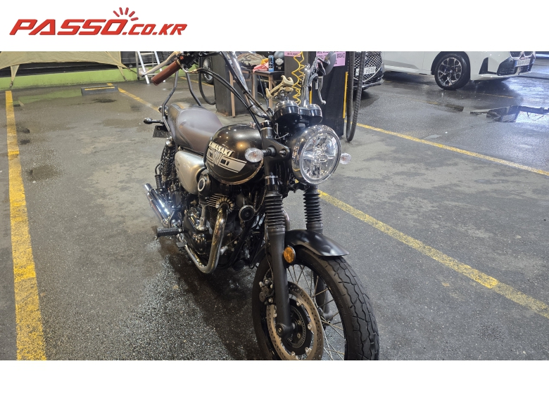 Kawasaki W 800 카페