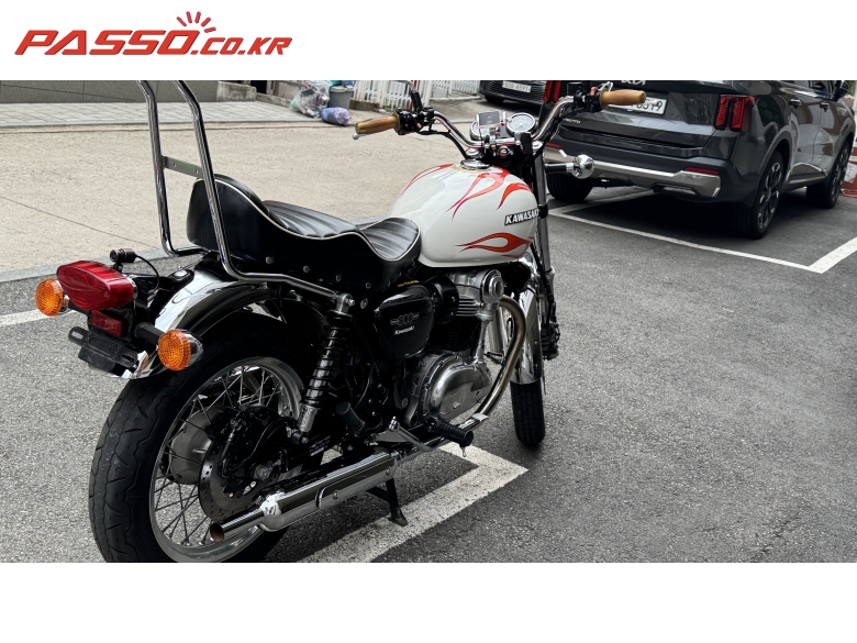 Kawasaki W 800