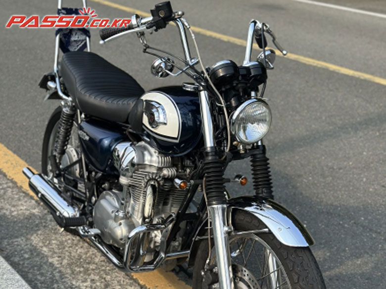 Kawasaki W 800