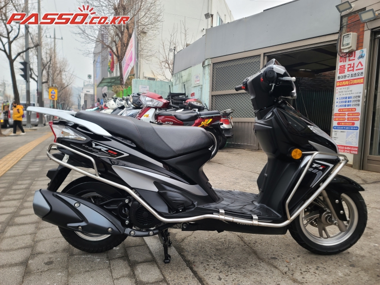House VR 125 FI