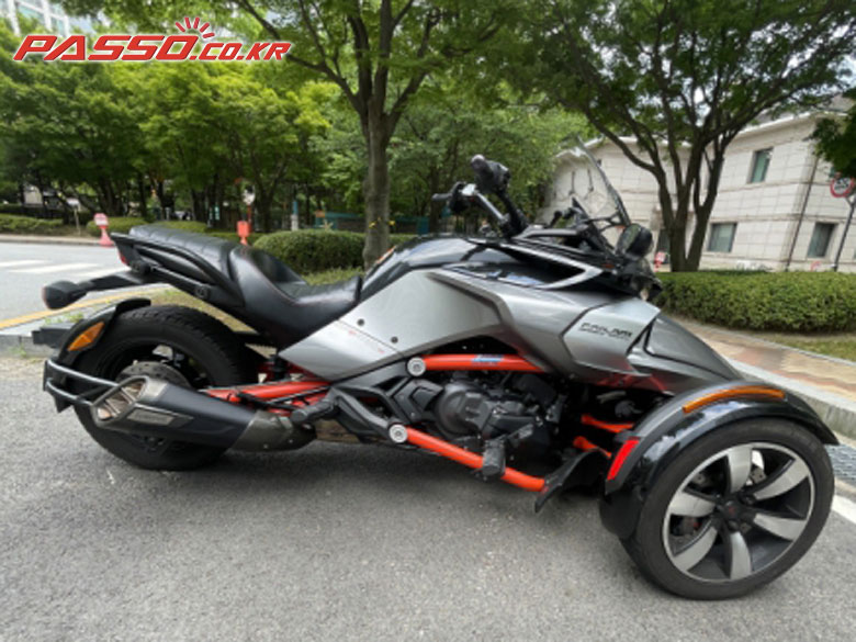 Can-Am 스파이더 F3 S