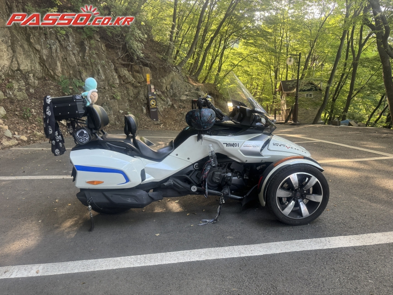 Can-Am 스파이더 F3 T