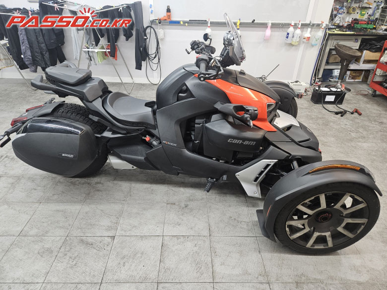 Can-Am 라이커 900