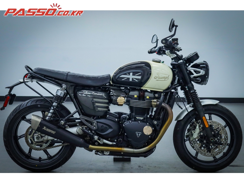 Triumph 스피드 트윈 1200