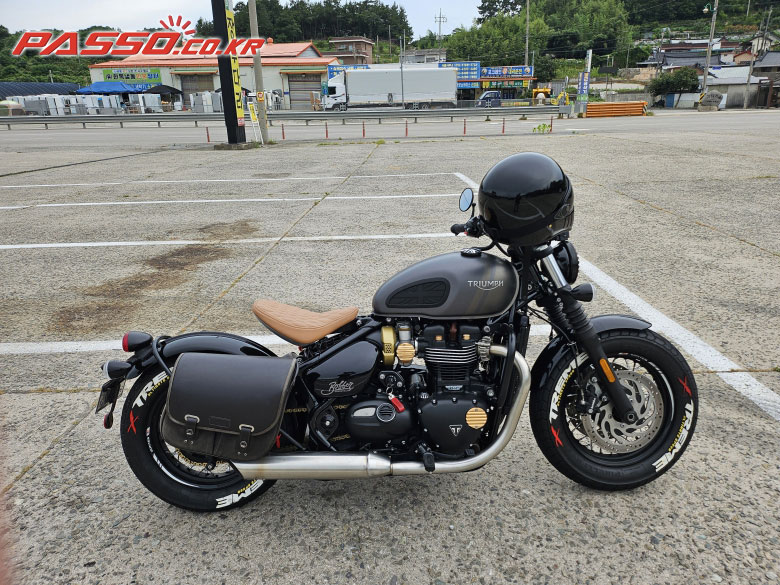 Triumph 본네빌 바버