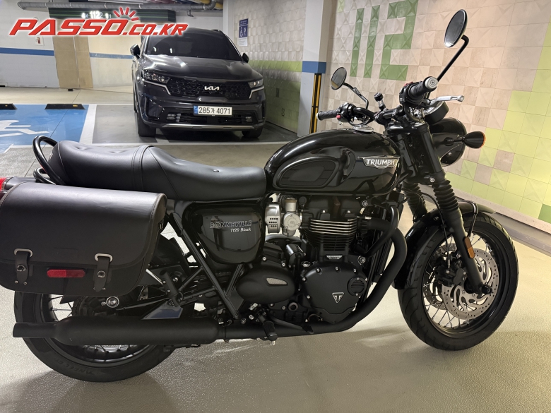 Triumph 본네빌 T120