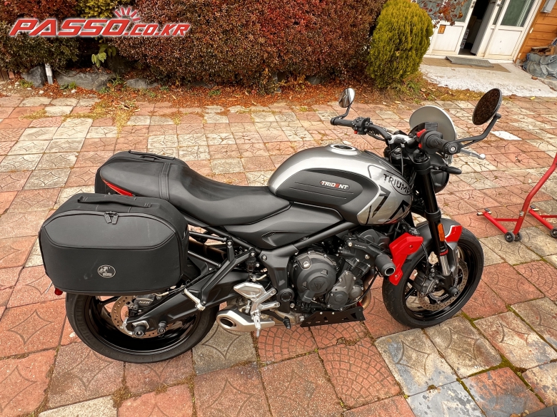 Triumph 트라이던트 660