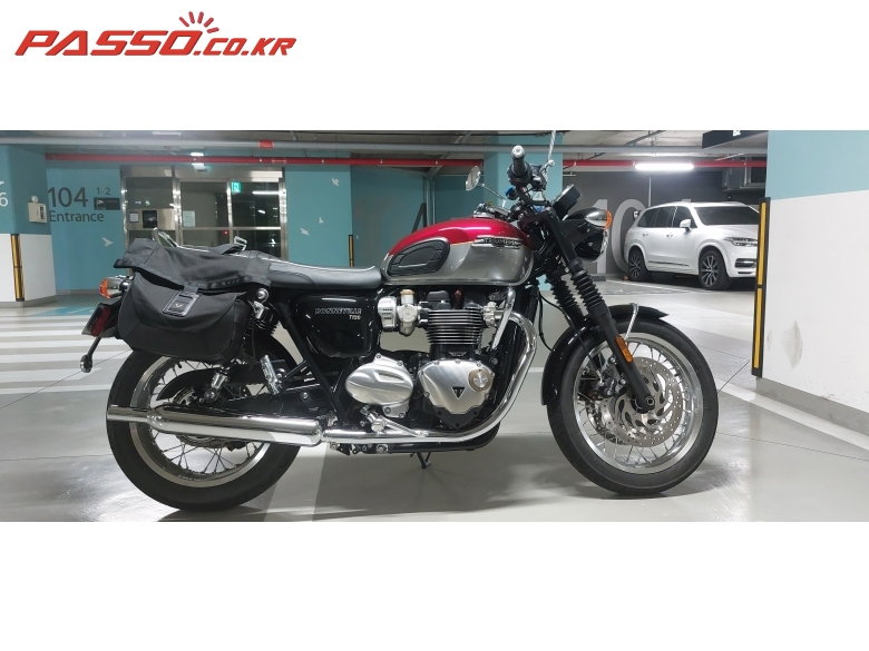 Triumph 본네빌 T120