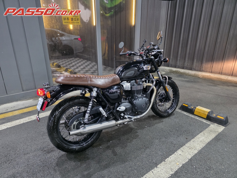 Triumph 본네빌 T100