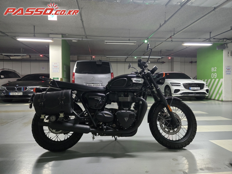 Triumph 본네빌 T100