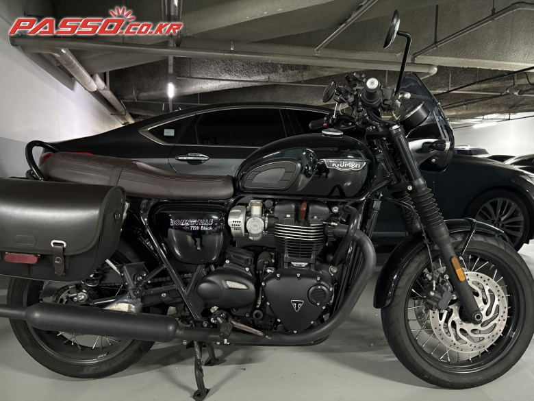 Triumph 본네빌 T120 블랙