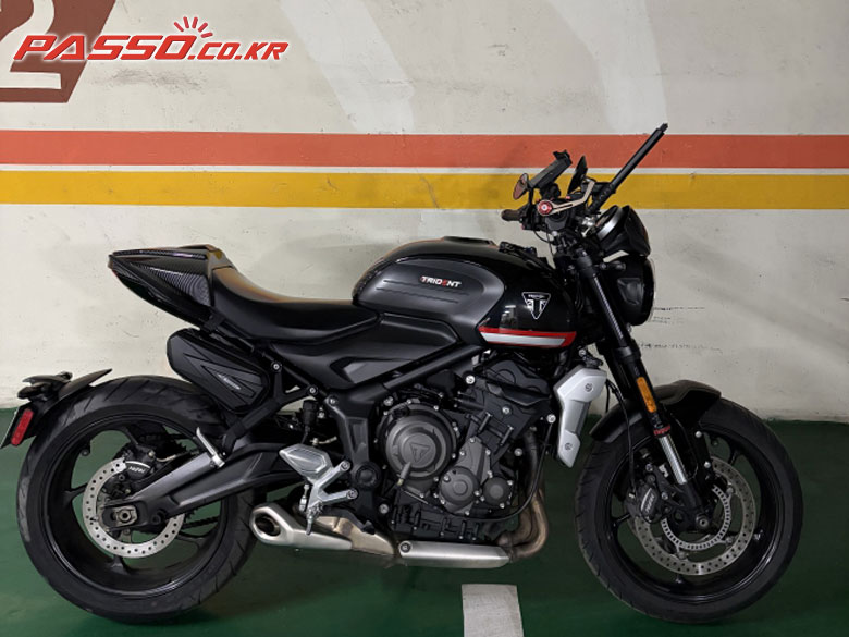 Triumph 트라이던트 660