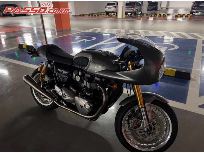 Triumph 트럭스턴 R