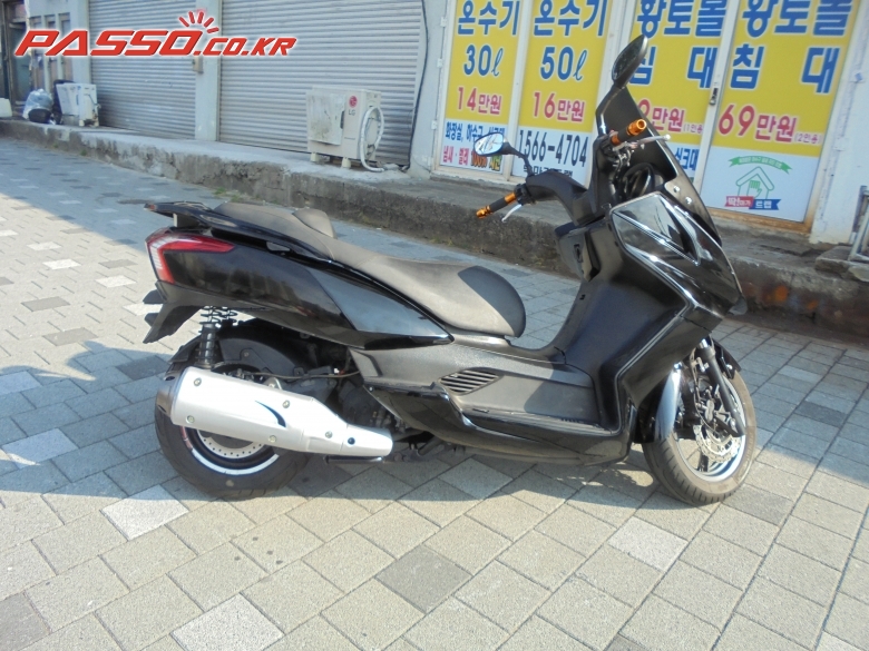 KYMCO 다운타운 125 i