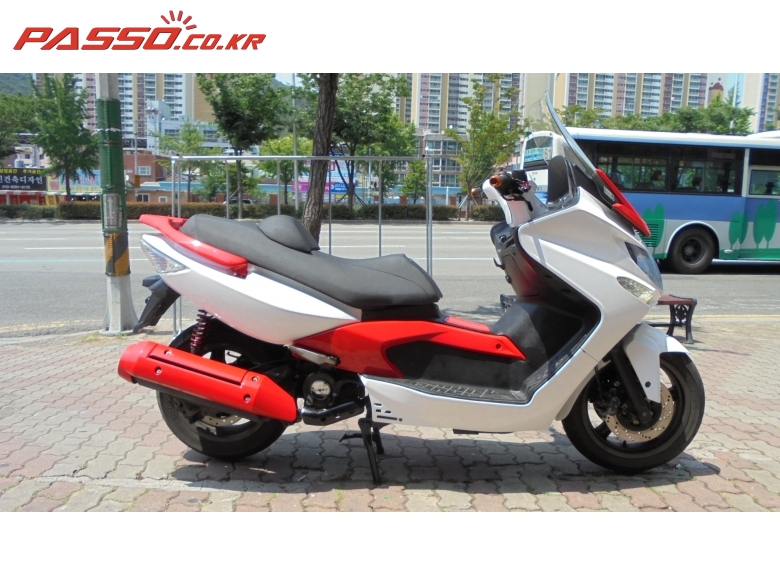 KYMCO 익사이팅 300 i